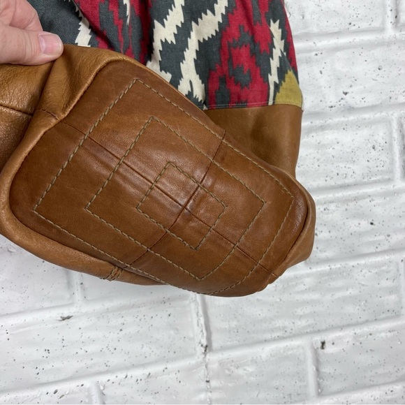 Slouchy Hobo tote bag | Leather & Aztec Print - Picture 4 of 9